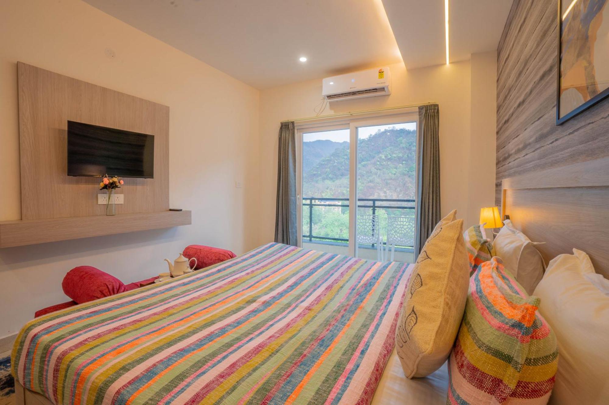 Perfectstayz Alpine Near Laxman Jhula Rishikesh Exterior photo